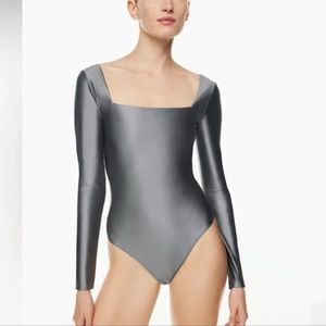 Babaton Satinette Squareneck Bodysuit